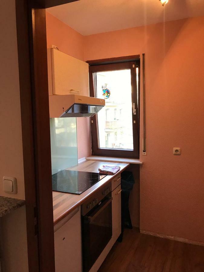 Central-Apartment-Adria Saarbrücken Buitenkant foto